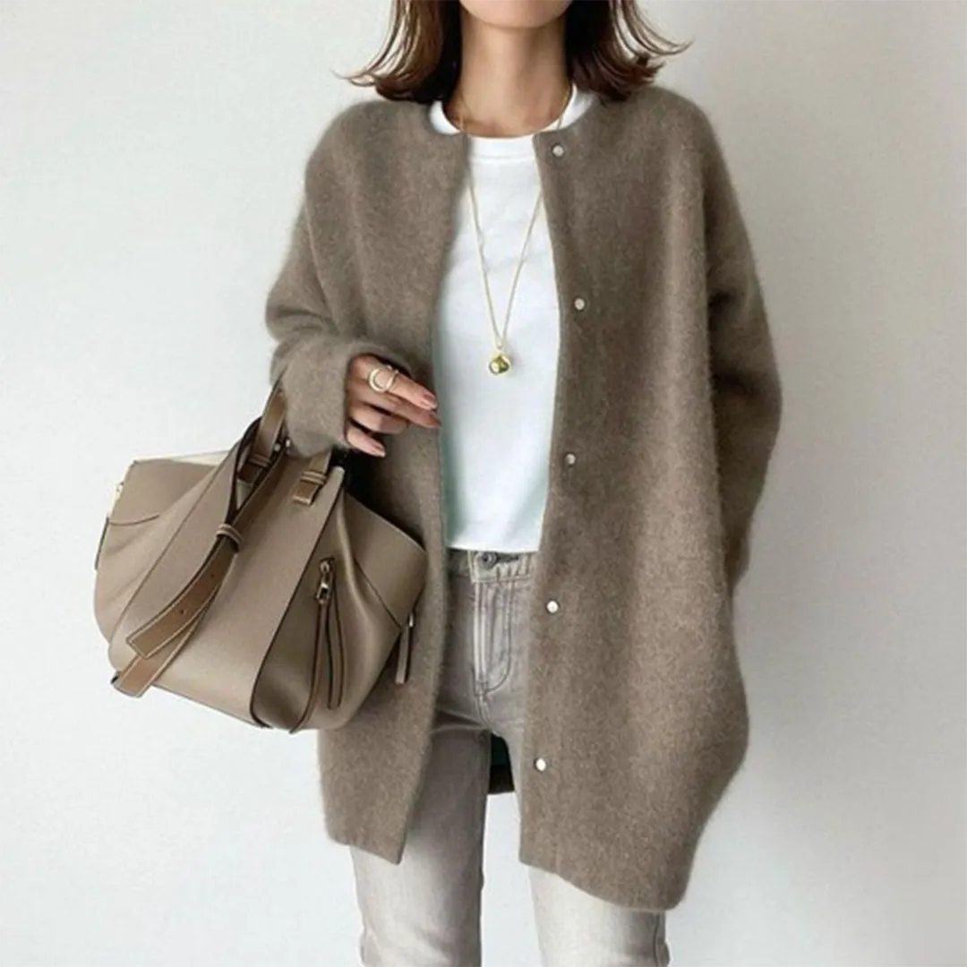 Amelia - Stylish Cardigan