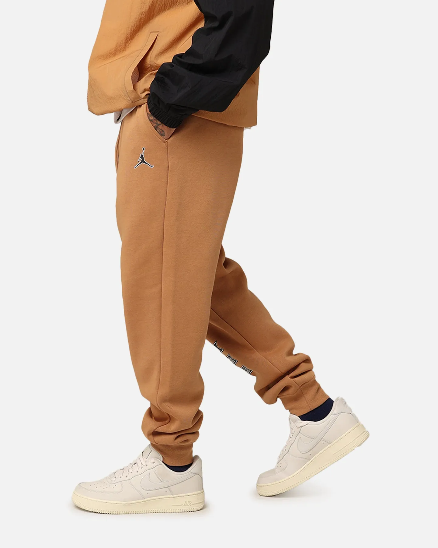 Jordan Essentials Fleece Pants Dark Brown